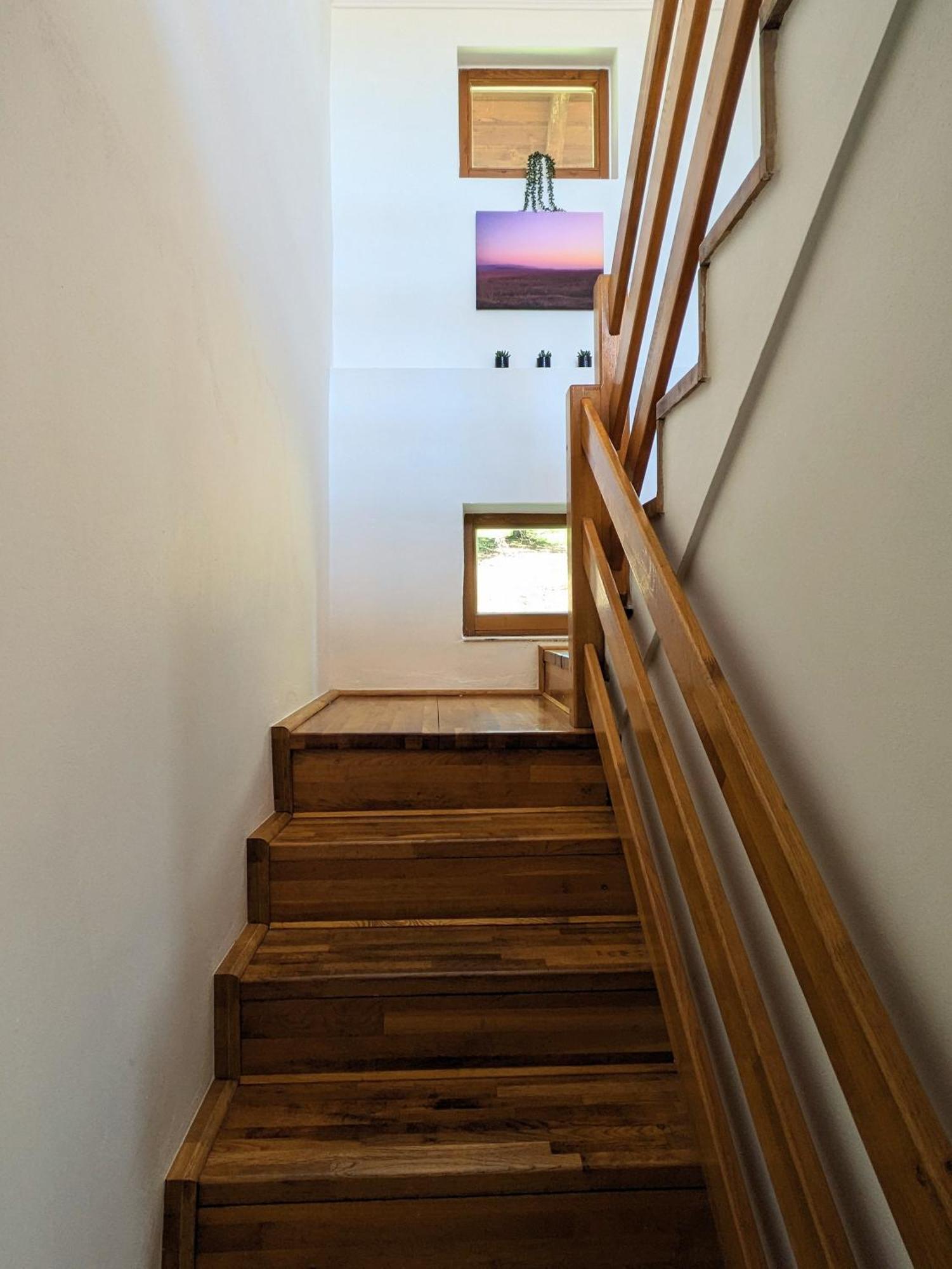 Pallos Apartments Совата Екстериор снимка