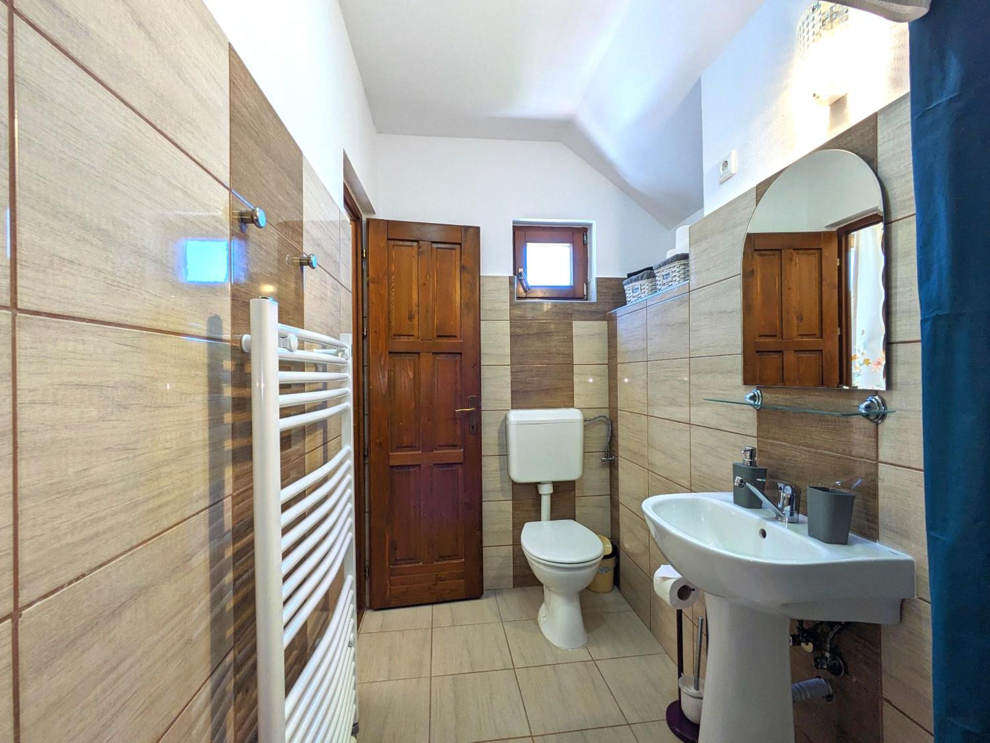 Pallos Apartments Совата Екстериор снимка