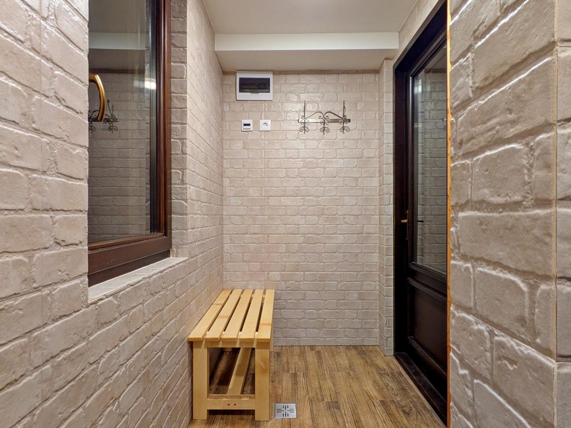 Pallos Apartments Совата Екстериор снимка